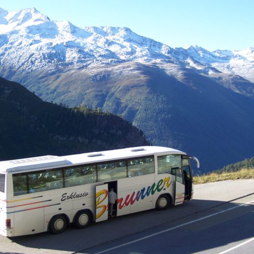 Busreisen Gruppenreisen Mietwagen Reisebus Wanderreisen Konzertfahrten Radanhänger Schulausflug Senioren Wellnessurlaub